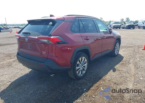 2021 Toyota Rav4 Xle Premium из США, поврежденный, VIN 2T3A1RFV8MW184002